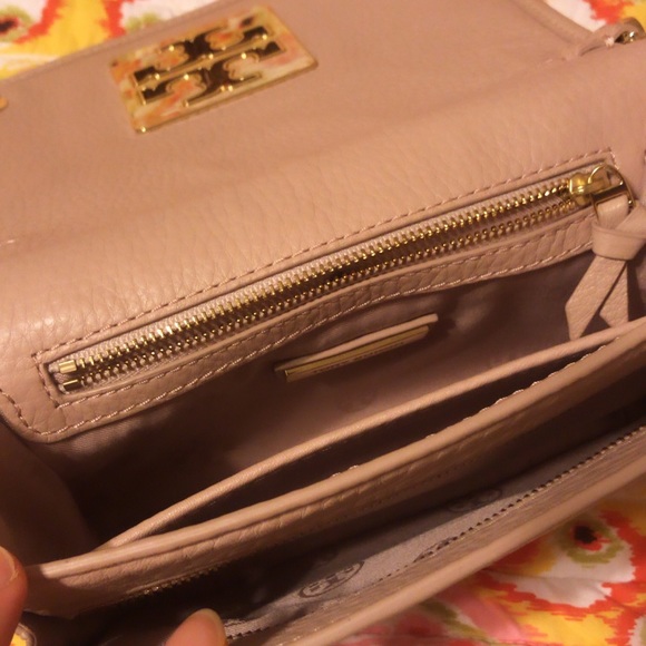Tory Burch Light Pink Handbag - Picture 4 of 7